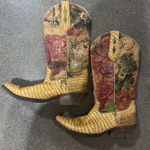 Johnny Ringo Gharial Croc Watercolor Western Boots. 6B. Well loved & soft!